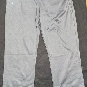 Woman’s Under Armour  COLDGEAR Gray Athletic Pants